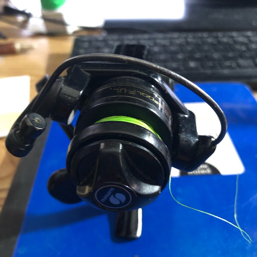 Shimano Magnum SBK ULS 3 Ball Bearings Black Reel with Green Line - Picture 8 of 11